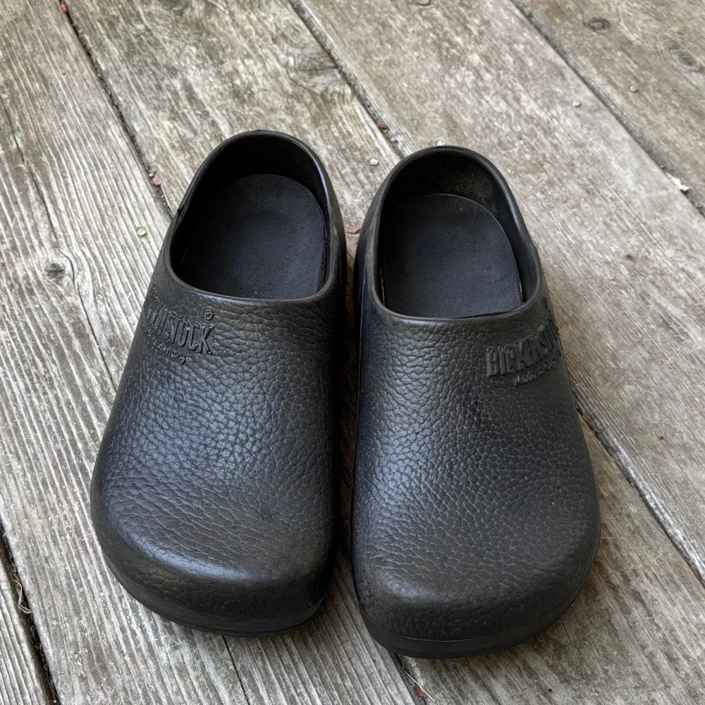 Birkenstock Textured Black Slip-On Clogs 39N L8M6 - Picture 2 of 11
